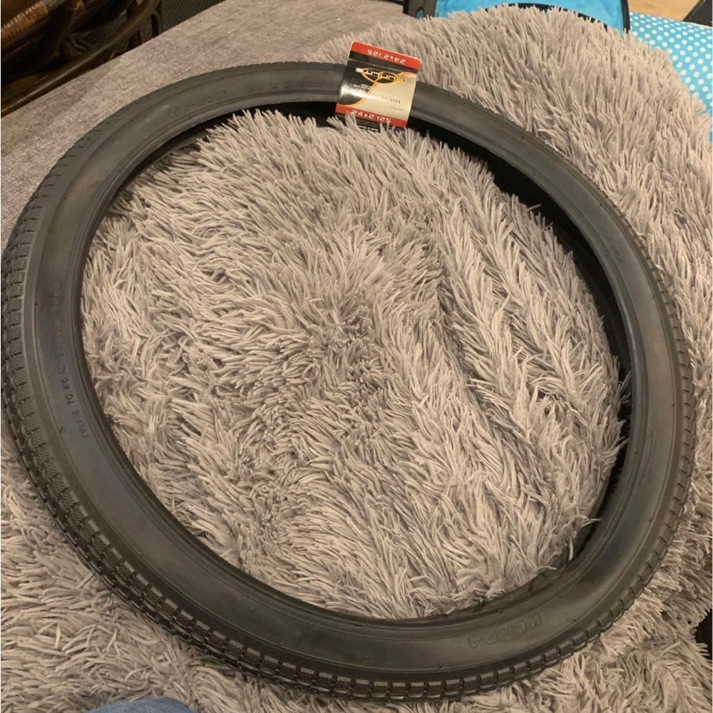 24 x 2.125 Bicycle Tire